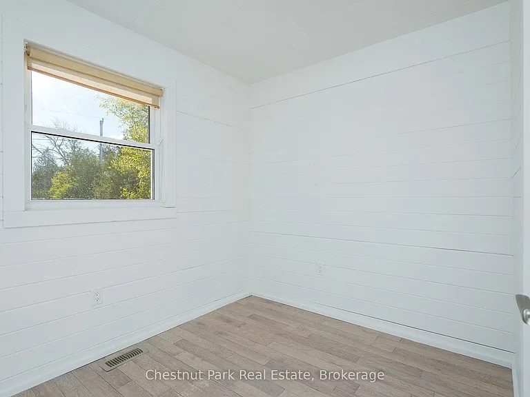 35 Saint Clair St — Photo 38
