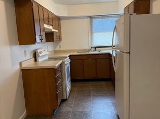 301 W North St, Eldon, MO 65026