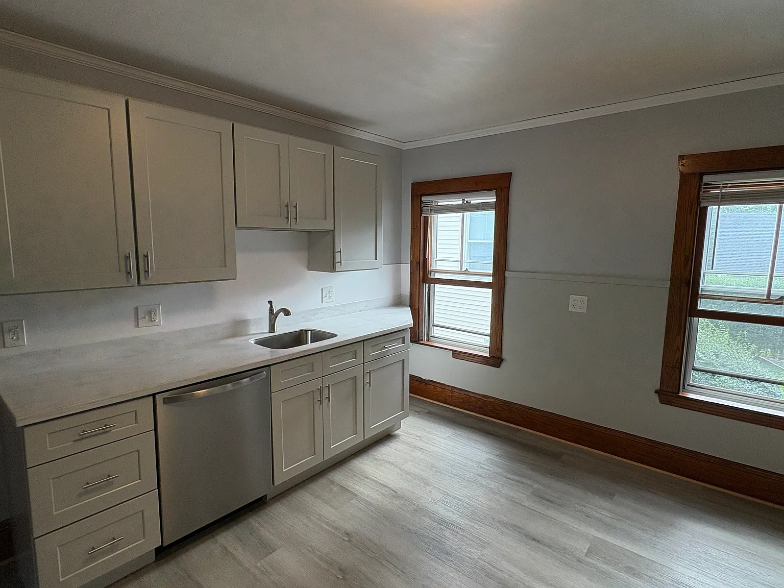 2 bed, 1400 sqft, $3,200 — Photo 3