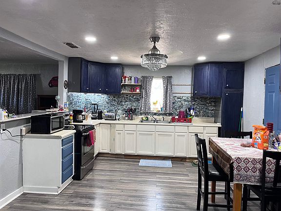 4th image of 3143 Jacqueline Rd