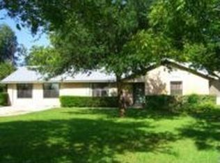 1201 Schuenemann Rd, Seguin, TX 78155