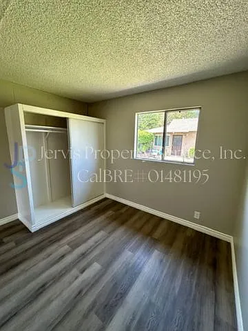 5527 Gardendale St #A — Photo 5