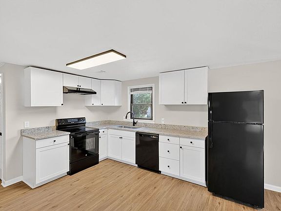 5th image of 5 Knob Dr