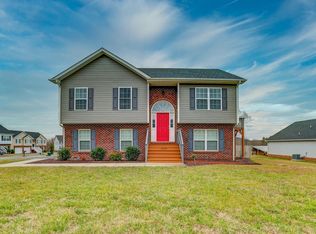 2619 Queens Way, Vinton, VA 24179