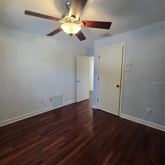 300 Cypress Creek Cir — Photo 22