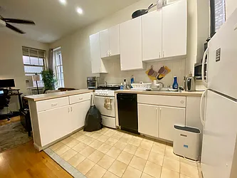 Rented by Manhattan Spaces