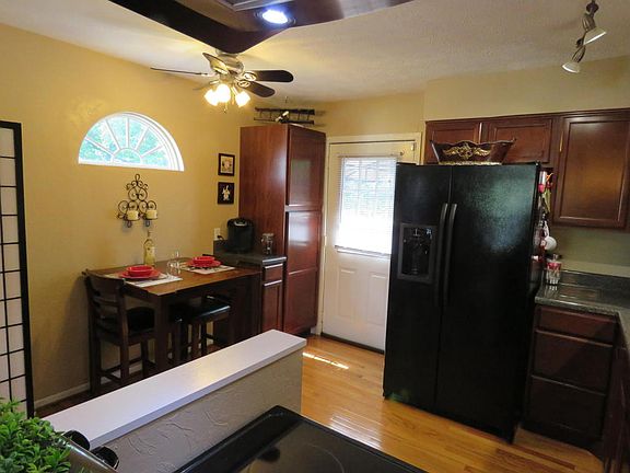 5th image of 5705 Walden Woods Ct #1