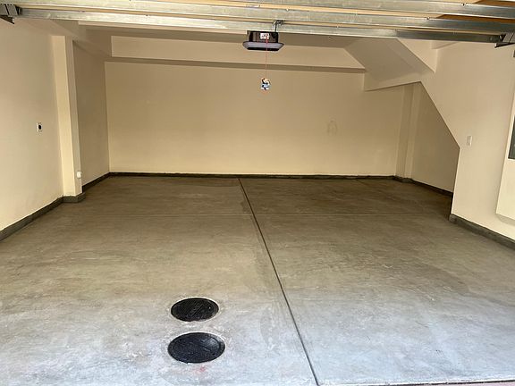 4th image of 1410 W Cara Dr