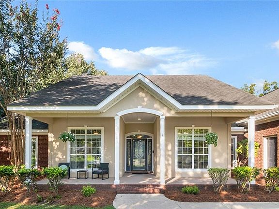 4th image of 9477 Lake Woods Ct