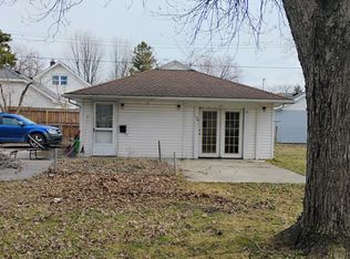 174 N 5th St, Marine City, MI