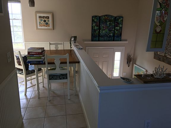 Eat in kitchen