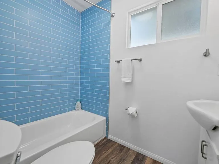560 Edgemoor #3 — Photo 7