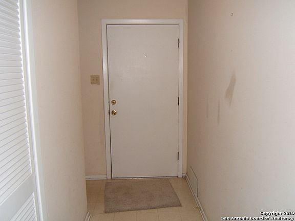 4th image of 3902 Anton Dr