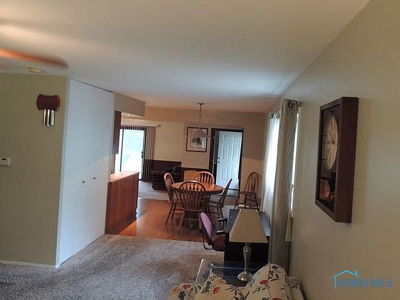 4th image of 4925 Brinthaven Dr