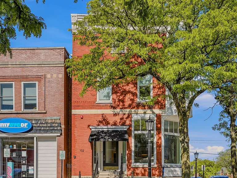 102 S Washington St #2 — Photo 4