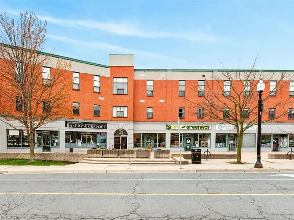 2 King St W #304, Hamilton, ON L9H 6Z1
