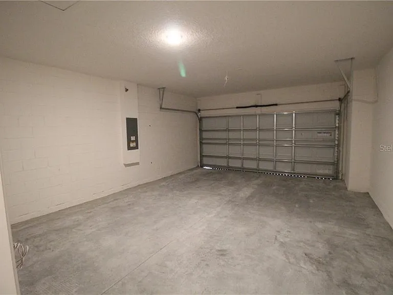 111 Roseville Dr — Photo 23
