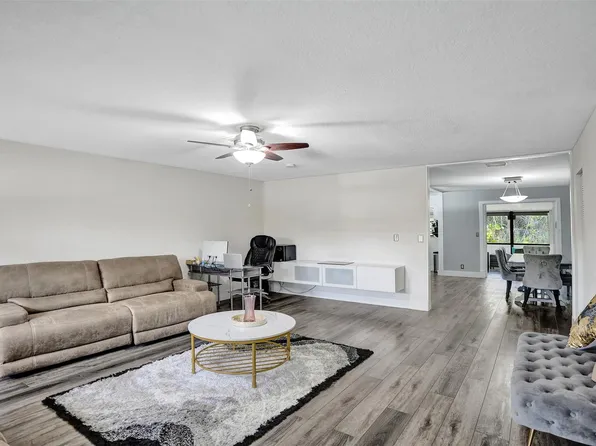 869 NW 47th Street, Deerfield Beach, FL 33064