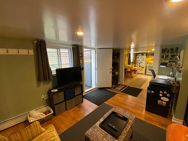 106 1st St #3 — Photo 2