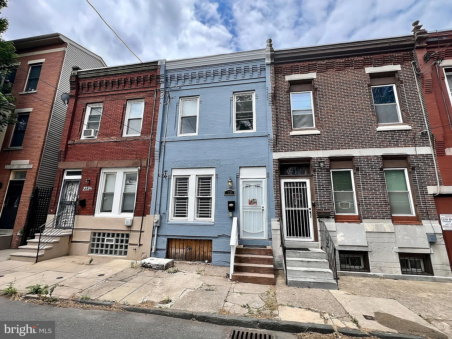 2236 N Carlisle St photo 1