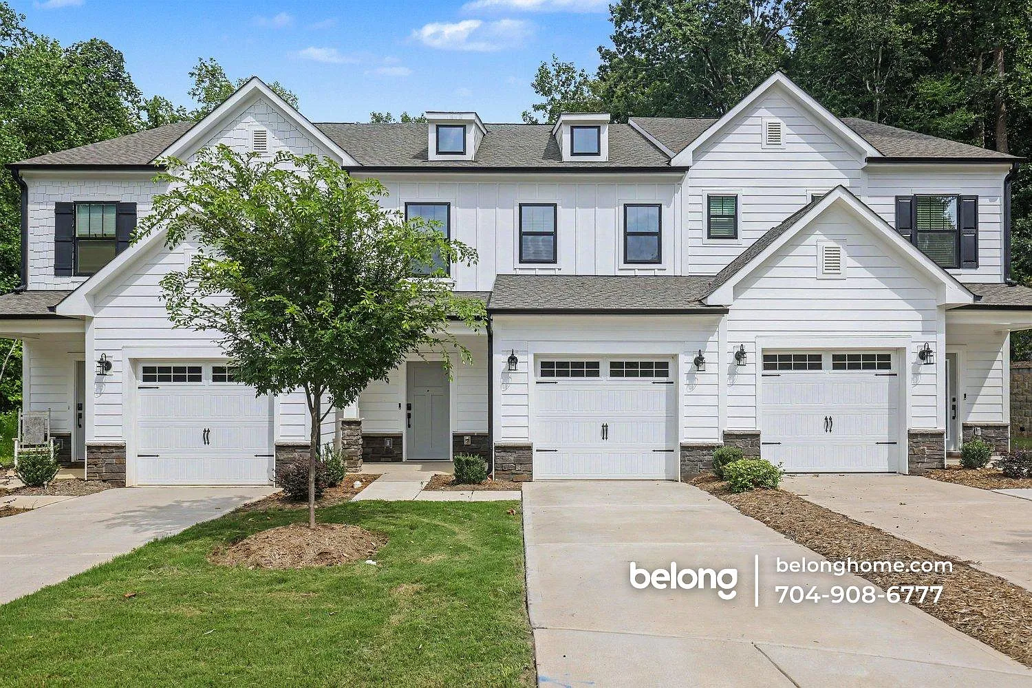 3 bed, 2.5 bath, 1800 sqft, $1,825 — Photo 1