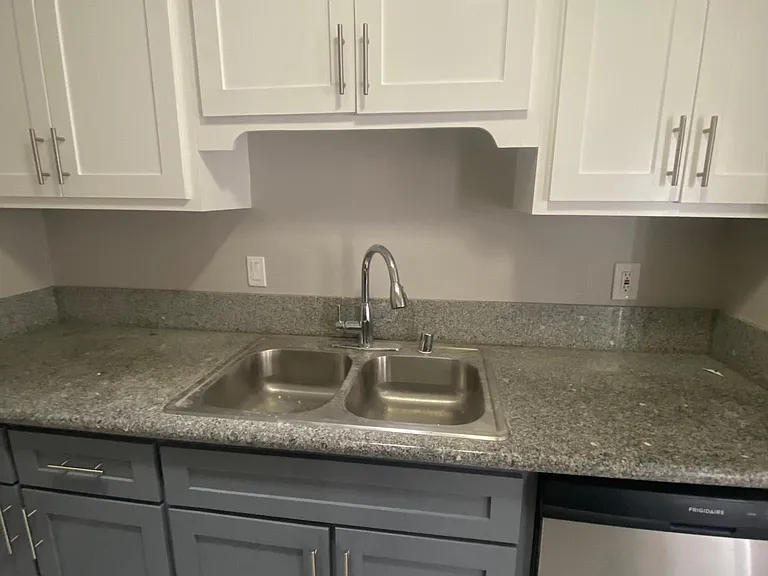 825 S Taylor Ave #14 — Photo 4