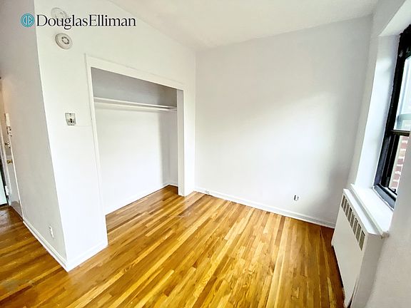 4th image of 97 Mac Dougal St #4