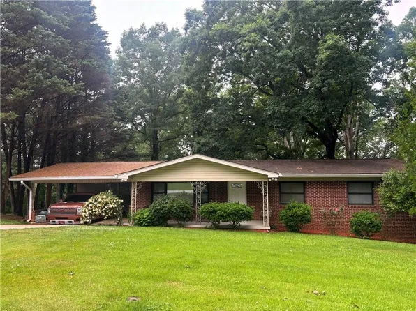 991 Lakemont Dr, Gainesville, GA 30501