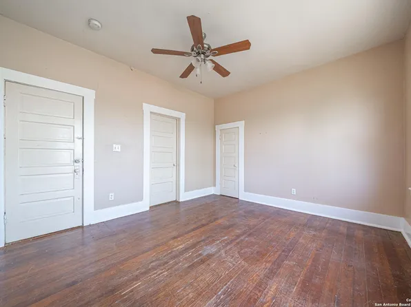 204 Mount Vernon Ct APT 3, San Antonio, TX 78223