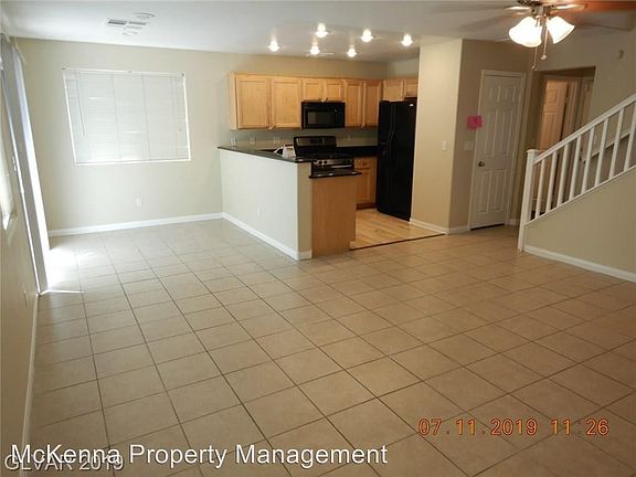 3rd image of 1141 Nightmoss Ave