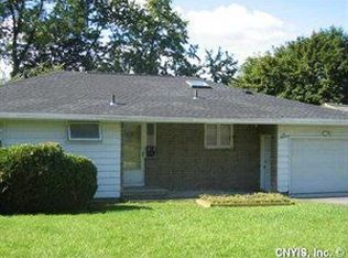 200 Barrington Rd, Syracuse, NY 13214