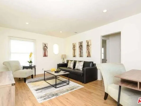 8811 Ramsgate Ave, Los Angeles, CA 90045