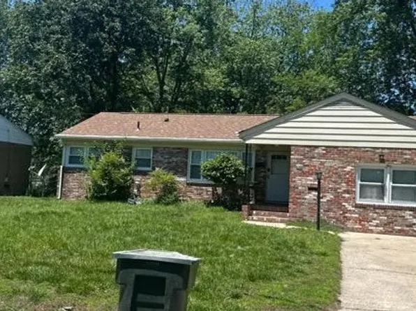 5 Winnard Rd, Hampton, VA 23669