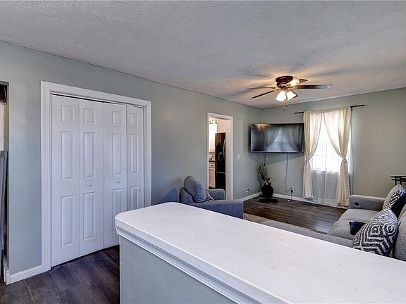 5th image of 12 Gillis Rd