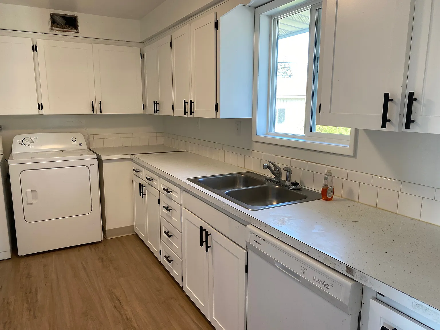 3 bed, 1250 sqft, $1,800 — Photo 3