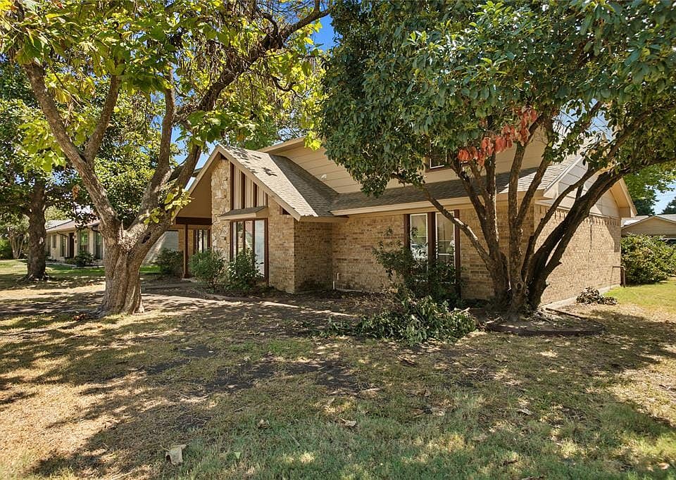 1st image of 2906 Marsann Ln