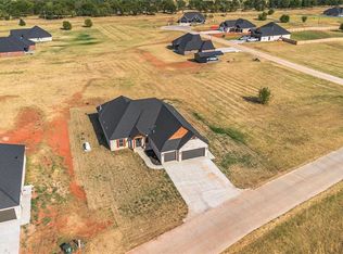 1163 Wolf Creek Dr, Blanchard, OK 73010