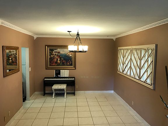 4th image of 2700 S University Dr APT 4A