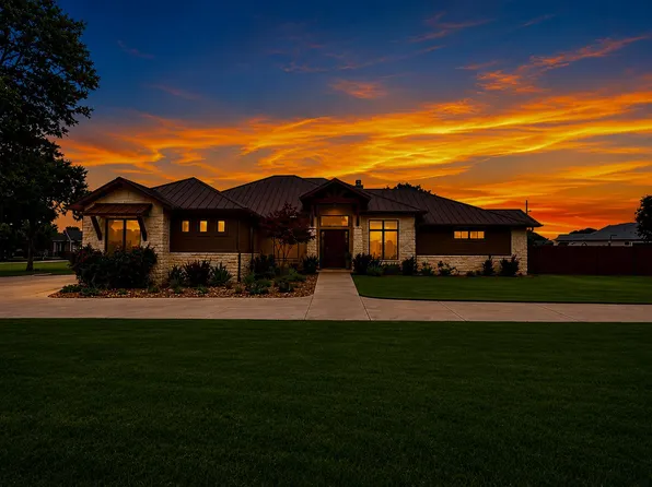 130 Saddle Ln, Liberty Hill, TX 78642