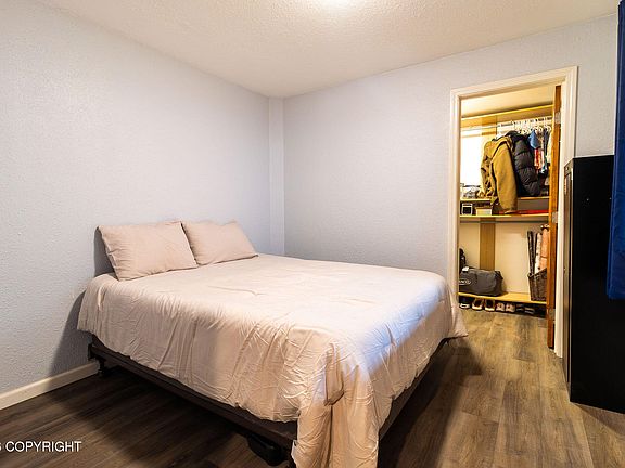 5th image of 506 2nd Ave