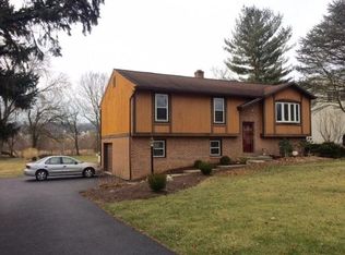 3100 Woodridge Dr, Landisville, PA 17538