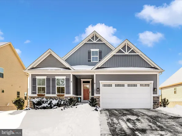 1407 Pedigree St, Frederick, MD 21702