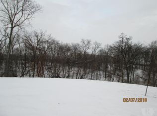 1612 Emerald Dr, West Burlington, IA 52655