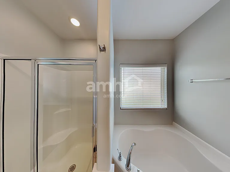 975 Legacy Park Rd — Photo 11