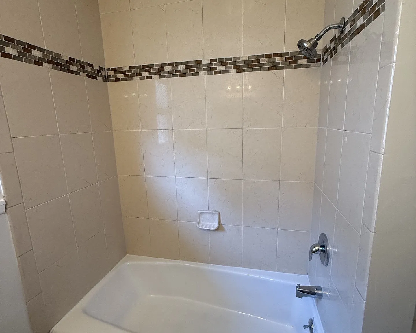 2 bed, $2,650 — Photo 2