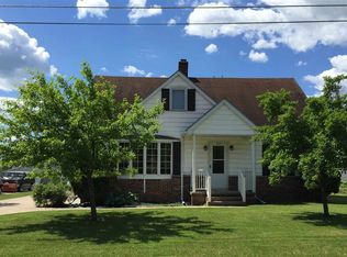 213 Euclid Ave, Manawa, WI 54949