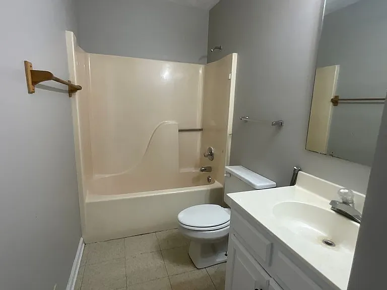 124 Brainerd Ave — Photo 7