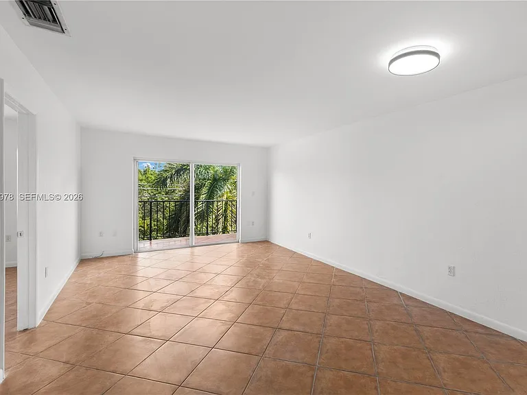 2600 NE 135th St #4E-A — Photo 5
