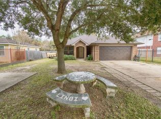 8201 Wetherby Ln, Houston, TX 77075