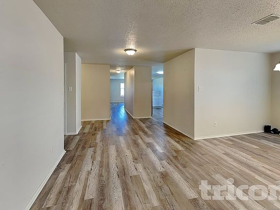 3rd image of 4913 Creek Ridge Trl